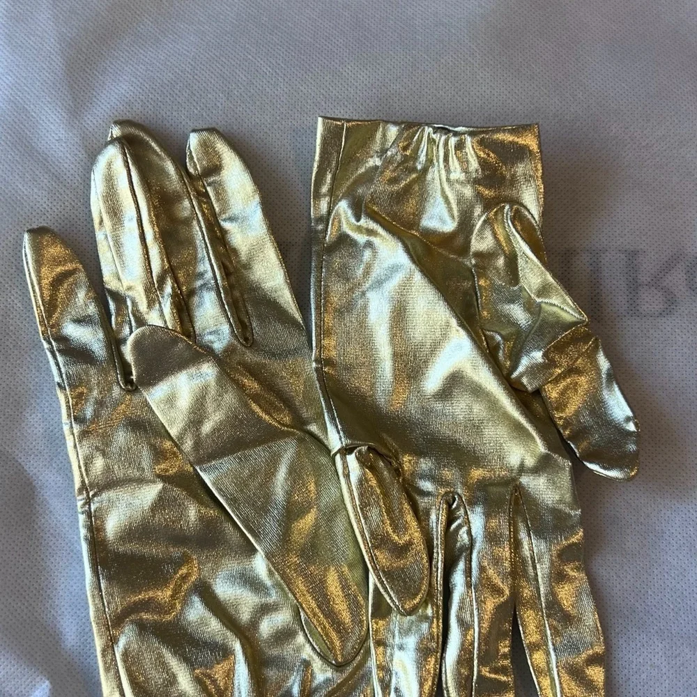 Vintage Gold colored Gloves Women’s small-medium size